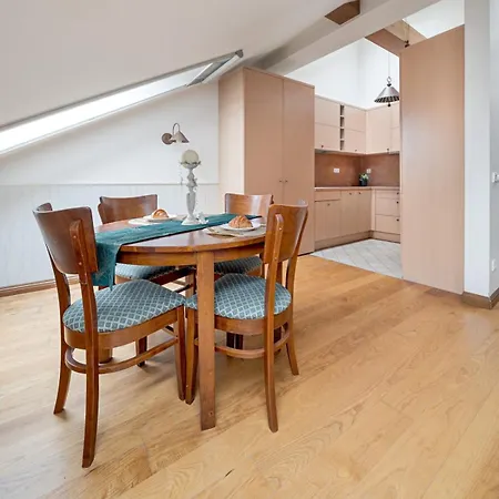 Old Town Traku Street Апартаменты *