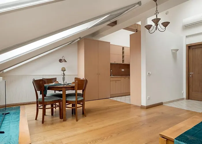 Old Town Traku Street Apartment